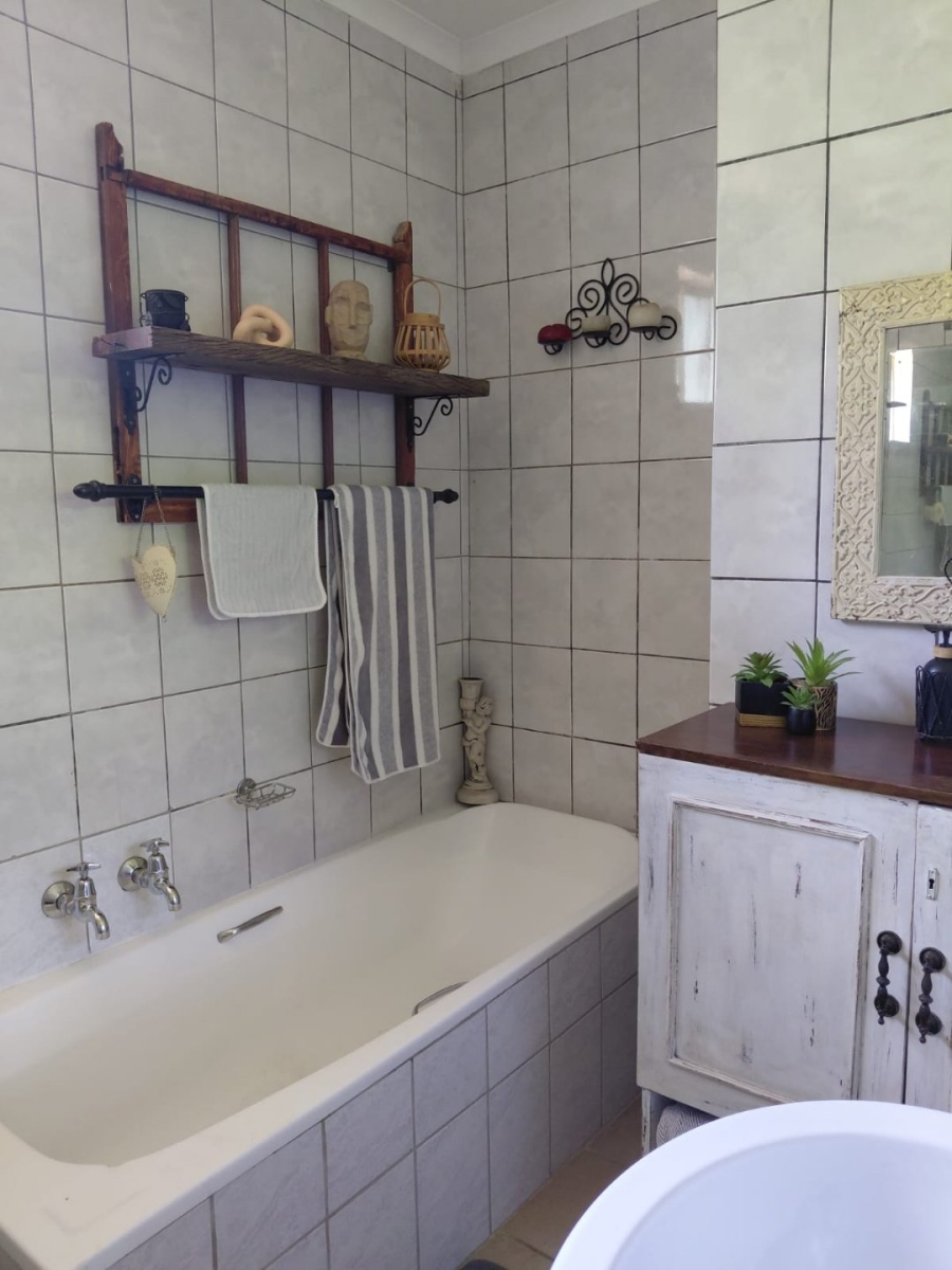 4 Bedroom Property for Sale in Southport KwaZulu-Natal