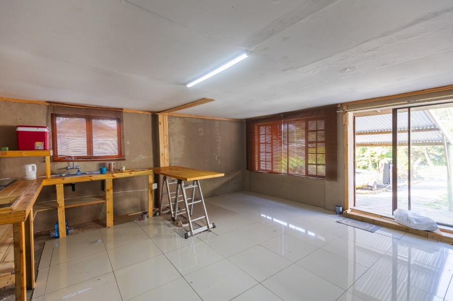 3 Bedroom Property for Sale in Uvongo KwaZulu-Natal
