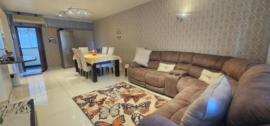 2 Bedroom Property for Sale in North Beach KwaZulu-Natal