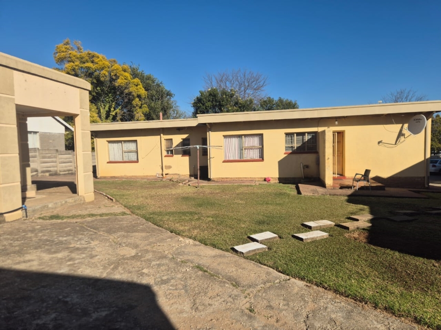 4 Bedroom Property for Sale in Sunnyridge KwaZulu-Natal