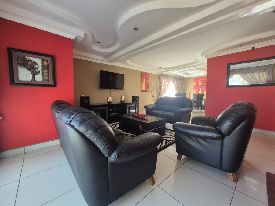 4 Bedroom Property for Sale in Sunnyridge KwaZulu-Natal