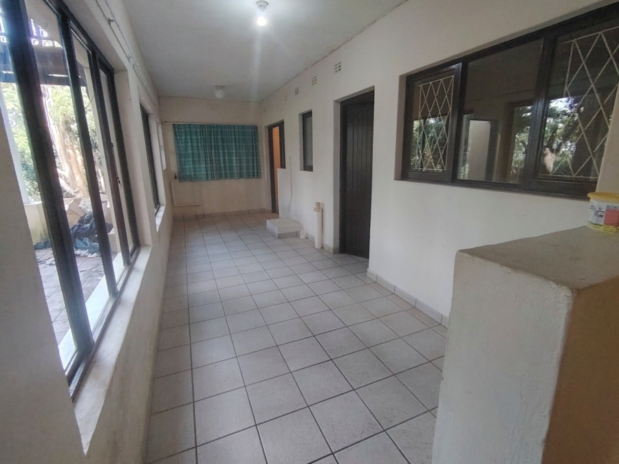 To Let 2 Bedroom Property for Rent in Margate KwaZulu-Natal