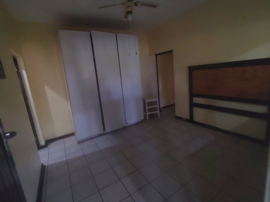 To Let 2 Bedroom Property for Rent in Margate KwaZulu-Natal