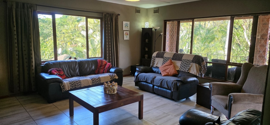 4 Bedroom Property for Sale in Umtentweni KwaZulu-Natal
