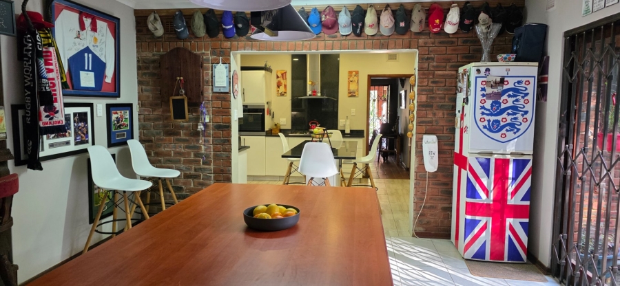 4 Bedroom Property for Sale in Umtentweni KwaZulu-Natal