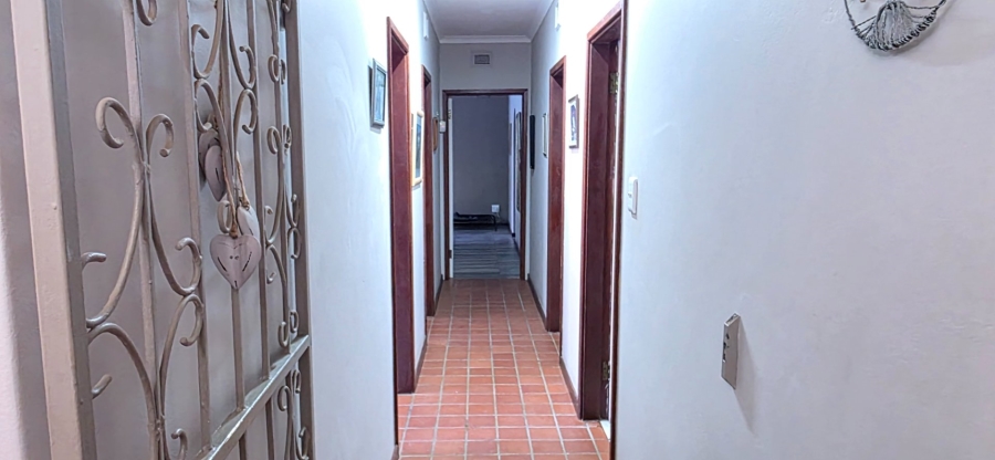 4 Bedroom Property for Sale in Umtentweni KwaZulu-Natal