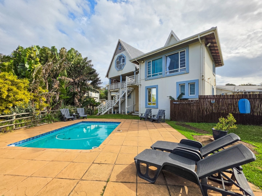6 Bedroom Property for Sale in Southport KwaZulu-Natal