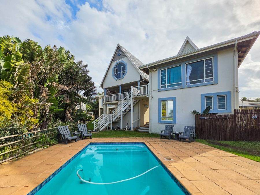 6 Bedroom Property for Sale in Southport KwaZulu-Natal