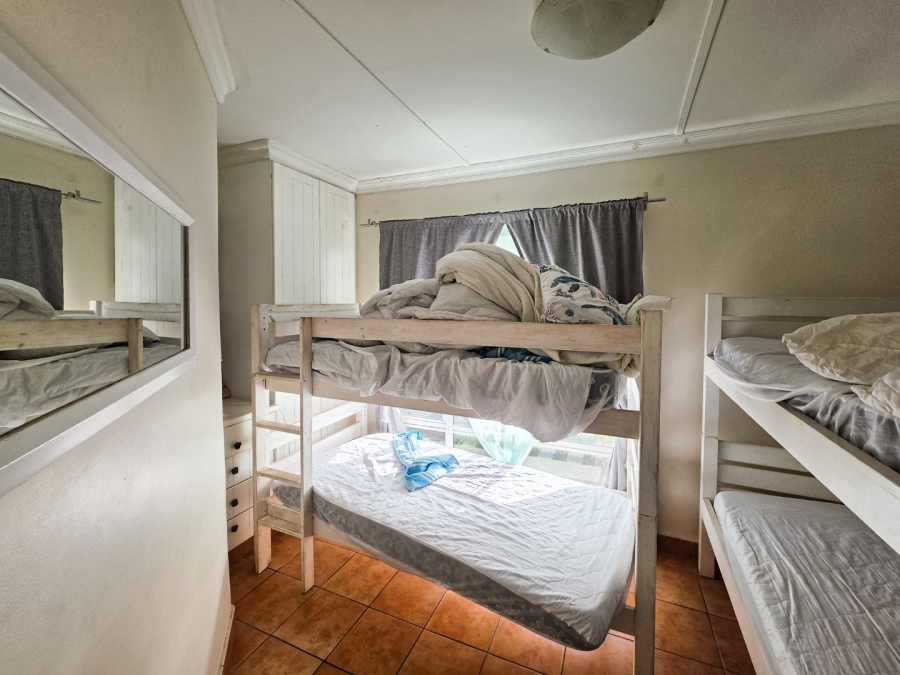 6 Bedroom Property for Sale in Southport KwaZulu-Natal