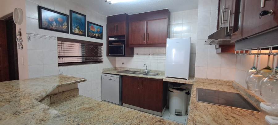  Bedroom Property for Sale in Uvongo Beach KwaZulu-Natal