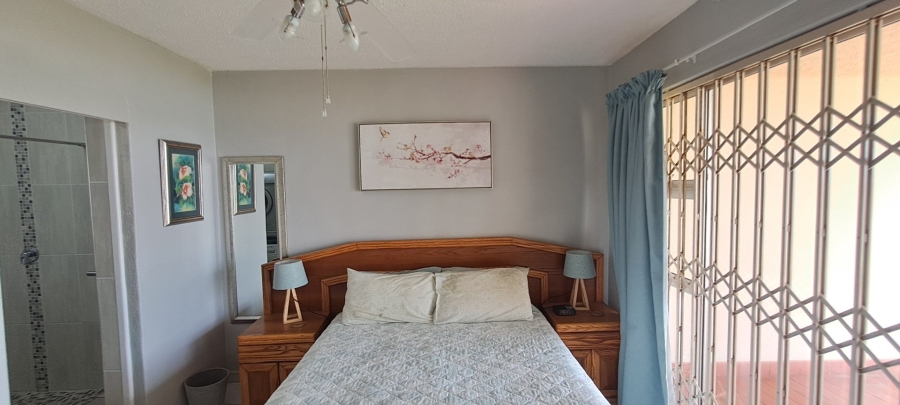  Bedroom Property for Sale in Uvongo Beach KwaZulu-Natal