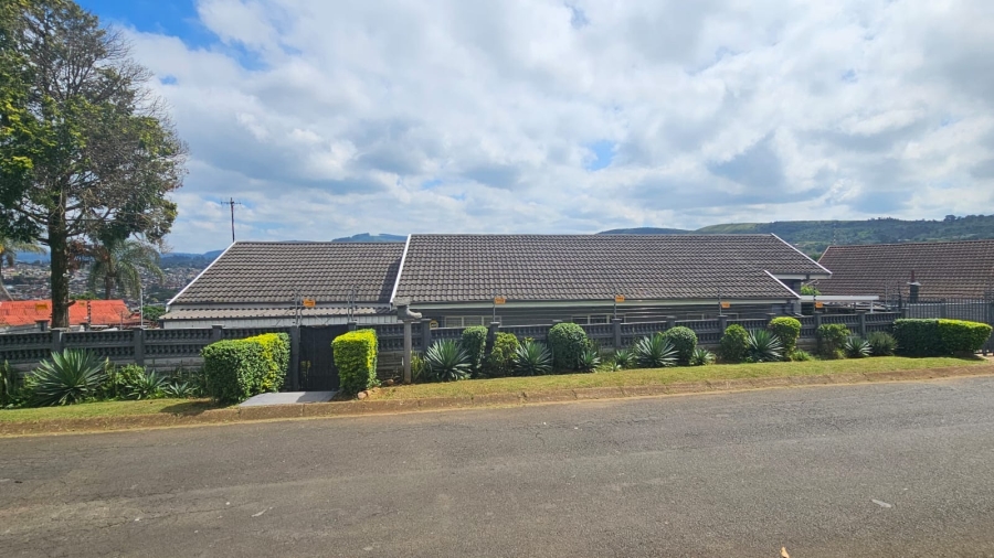 3 Bedroom Property for Sale in Raisethorpe KwaZulu-Natal