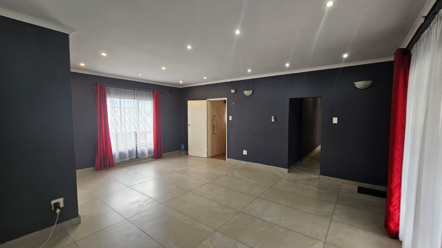 3 Bedroom Property for Sale in Raisethorpe KwaZulu-Natal