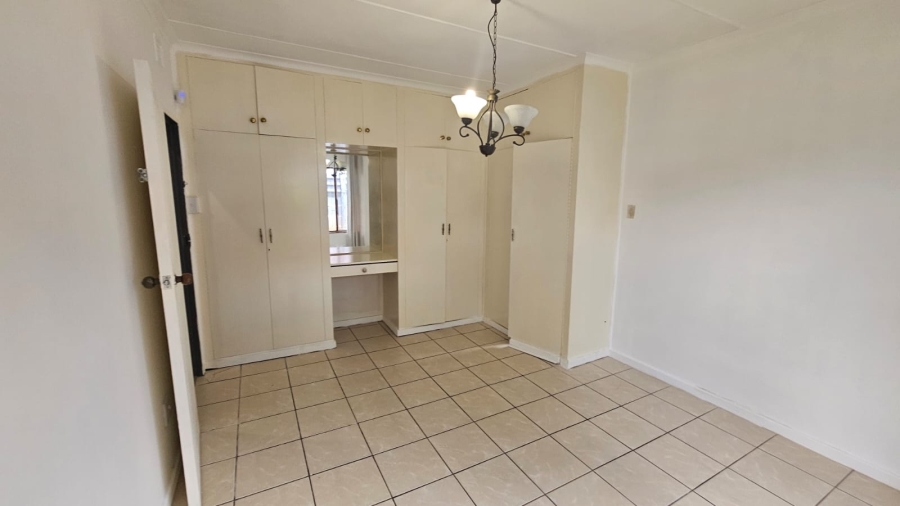 3 Bedroom Property for Sale in Raisethorpe KwaZulu-Natal