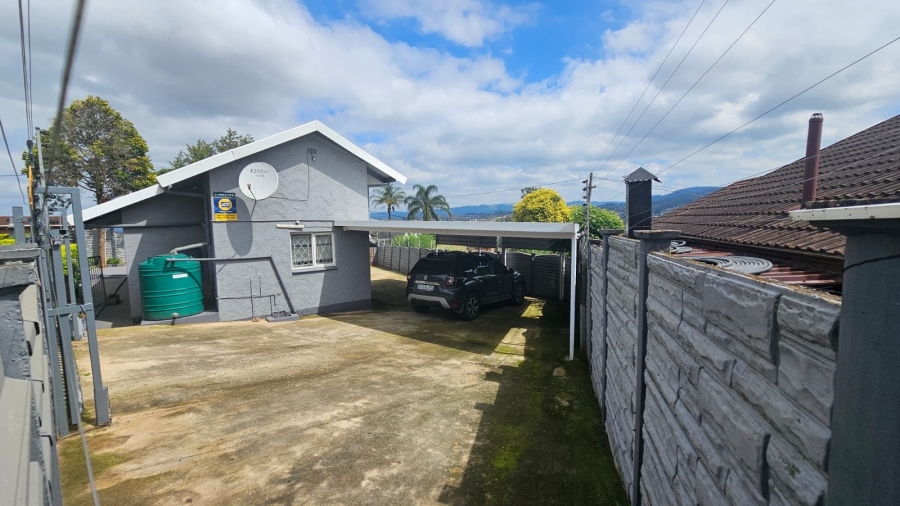 3 Bedroom Property for Sale in Raisethorpe KwaZulu-Natal