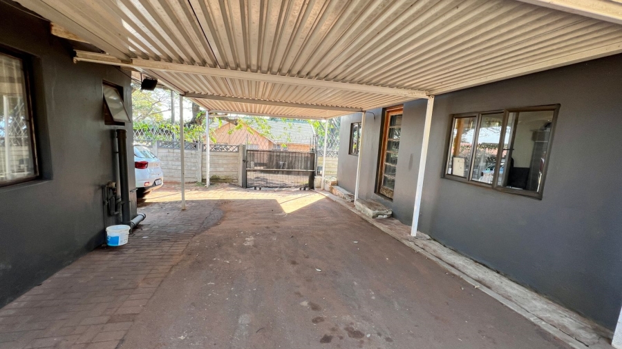 4 Bedroom Property for Sale in Bluff KwaZulu-Natal