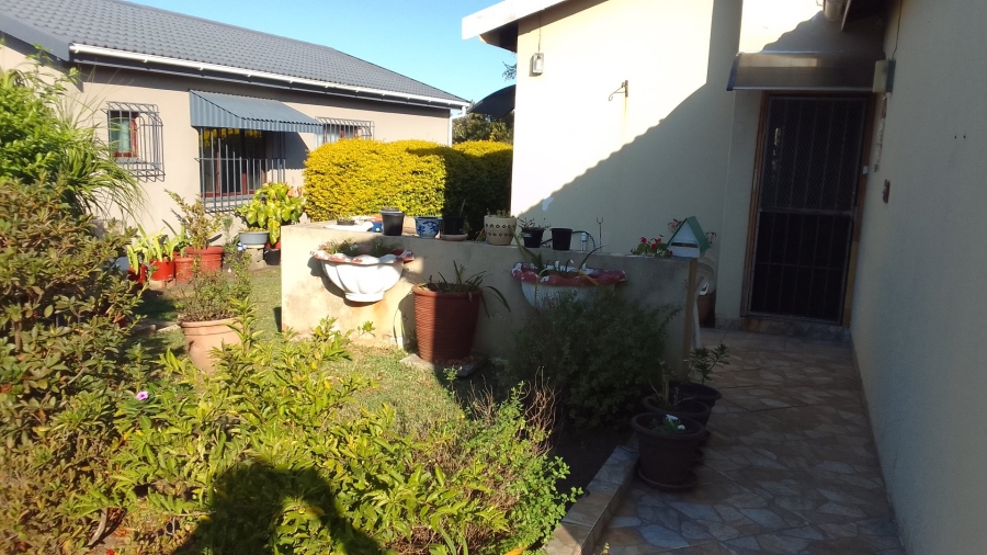2 Bedroom Property for Sale in Hibberdene KwaZulu-Natal