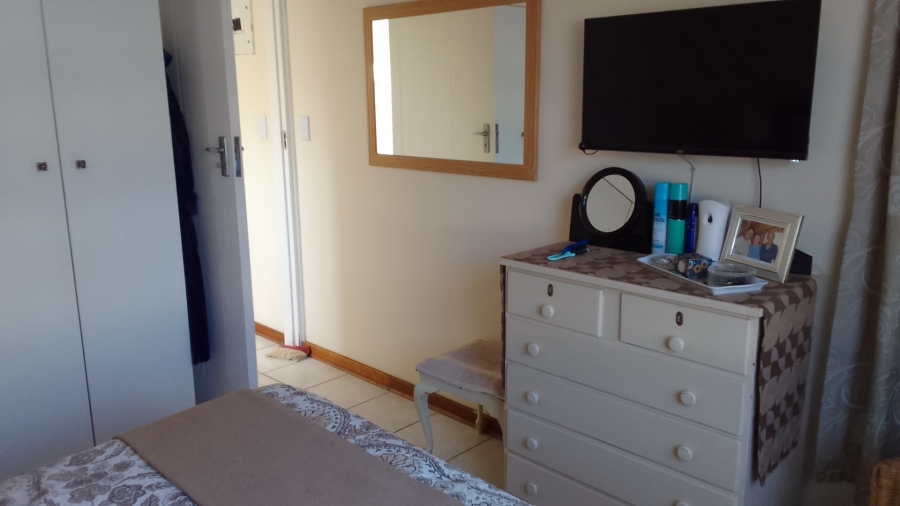 2 Bedroom Property for Sale in Hibberdene KwaZulu-Natal
