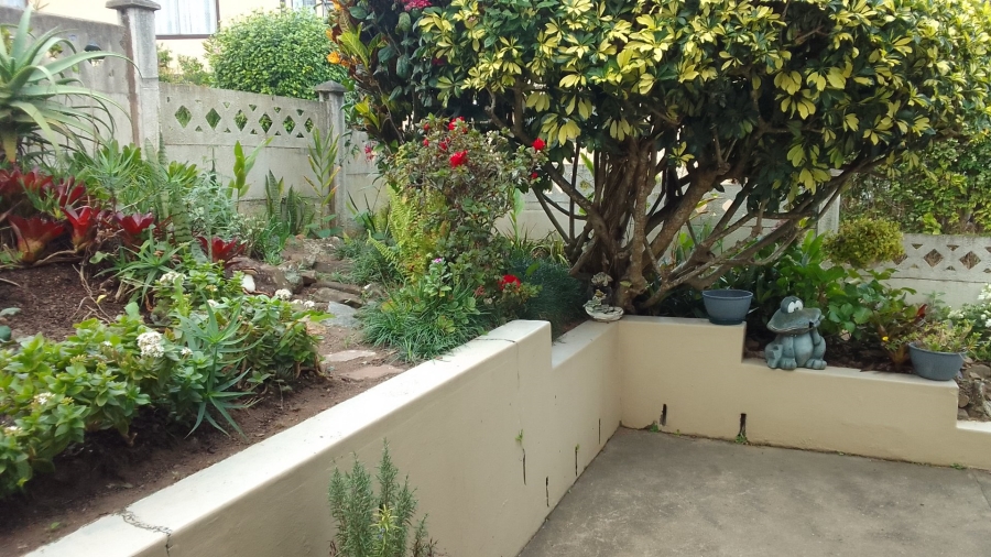 2 Bedroom Property for Sale in Hibberdene KwaZulu-Natal