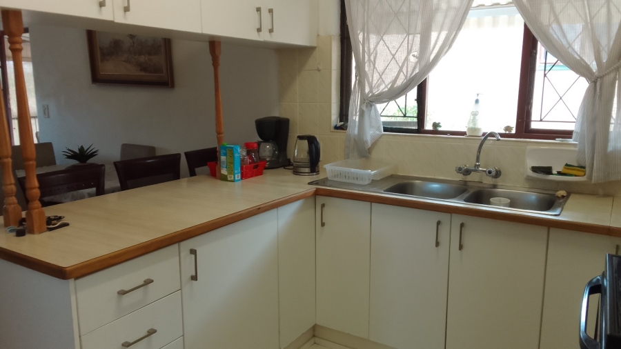 2 Bedroom Property for Sale in Hibberdene KwaZulu-Natal