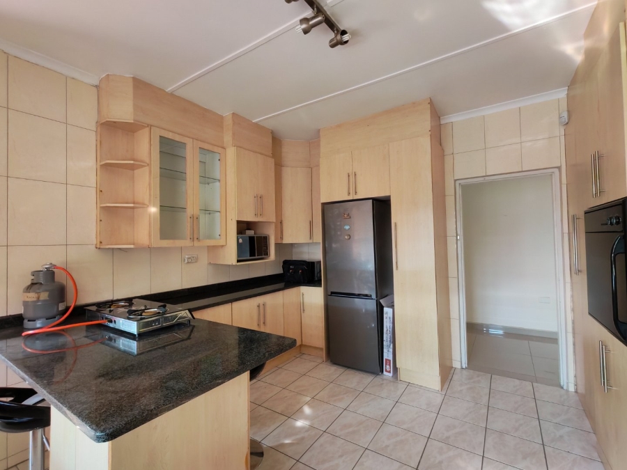 6 Bedroom Property for Sale in Highridge KwaZulu-Natal