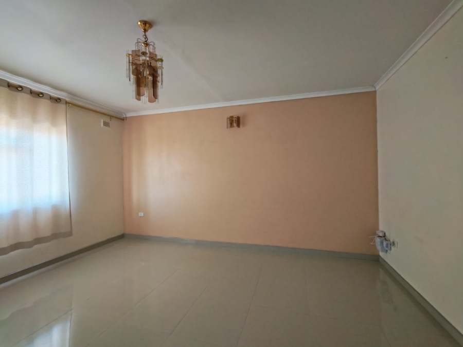 6 Bedroom Property for Sale in Highridge KwaZulu-Natal