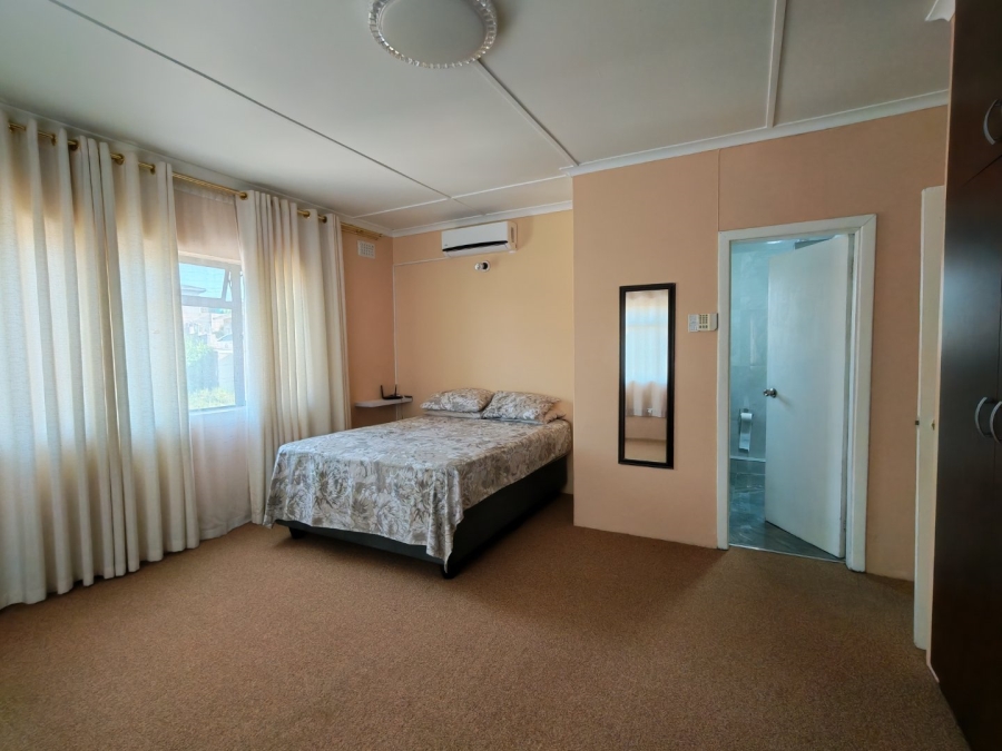 6 Bedroom Property for Sale in Highridge KwaZulu-Natal