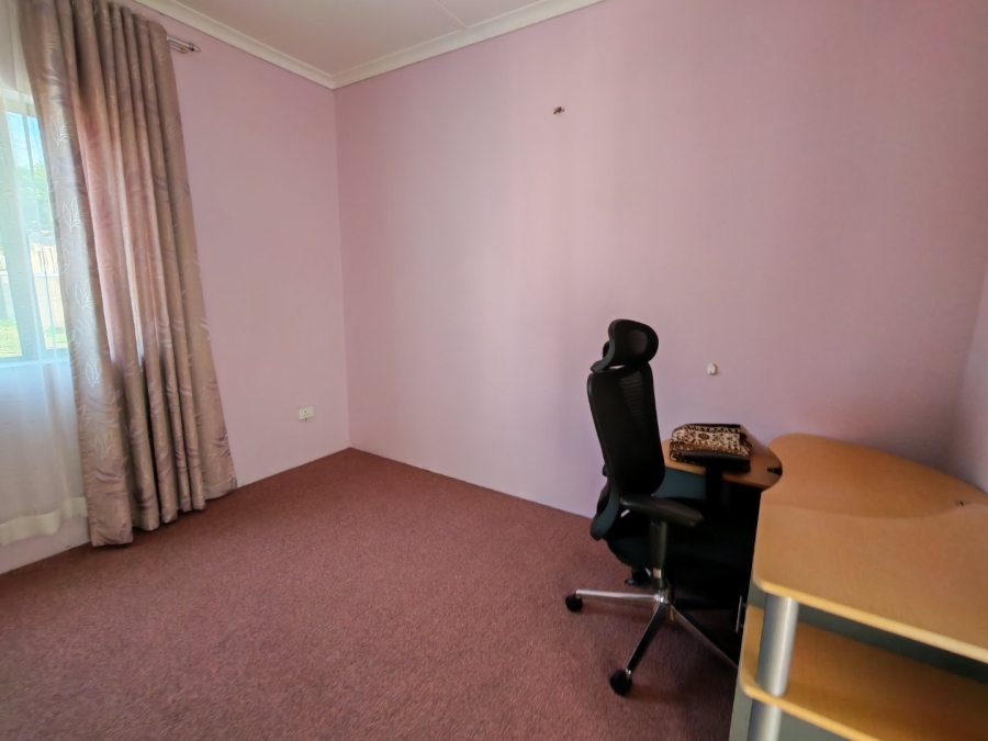 6 Bedroom Property for Sale in Highridge KwaZulu-Natal