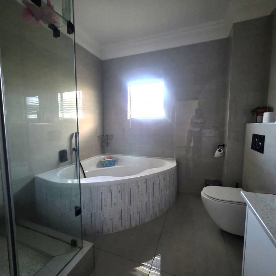 3 Bedroom Property for Sale in Ballitoville KwaZulu-Natal