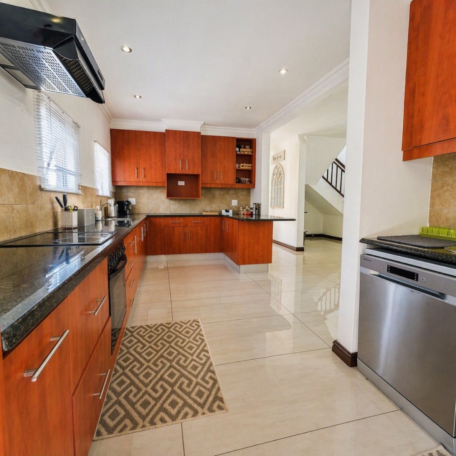 3 Bedroom Property for Sale in Ballitoville KwaZulu-Natal