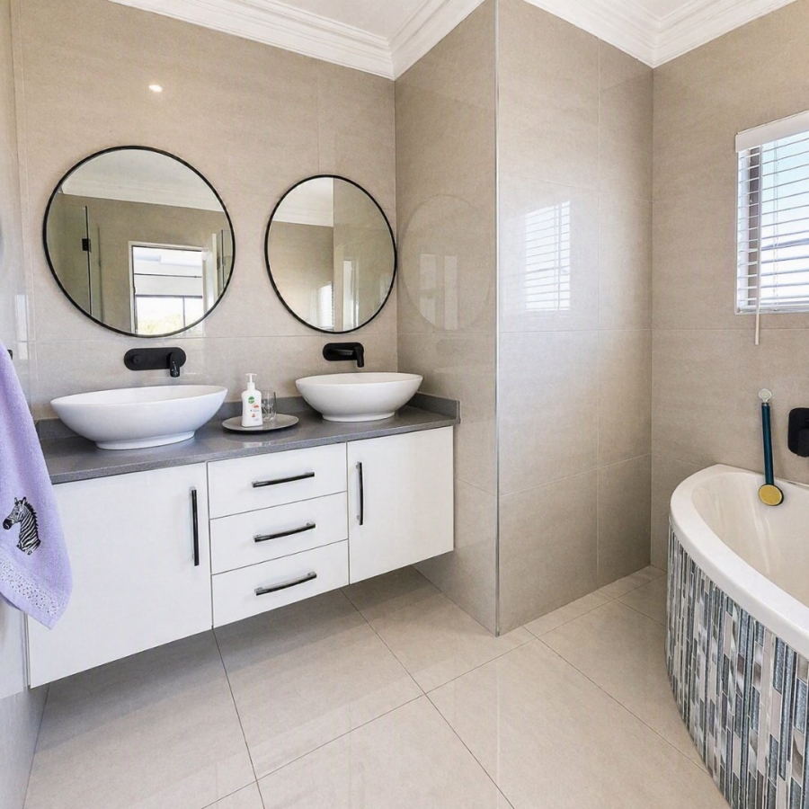 3 Bedroom Property for Sale in Ballitoville KwaZulu-Natal