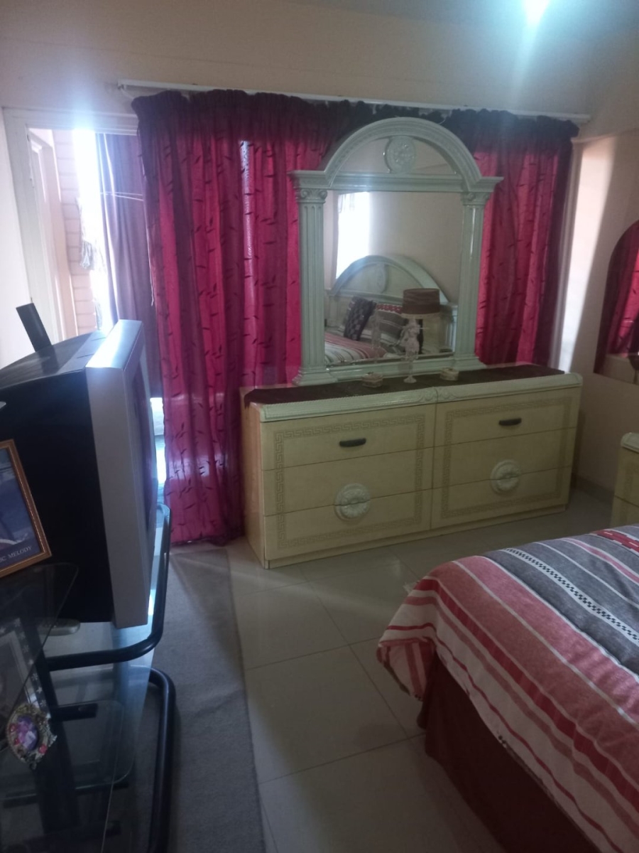 2 Bedroom Property for Sale in South Beach KwaZulu-Natal