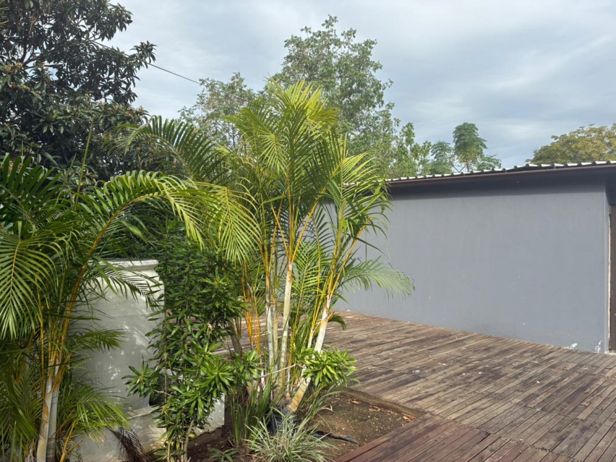 10 Bedroom Property for Sale in Parkside KwaZulu-Natal