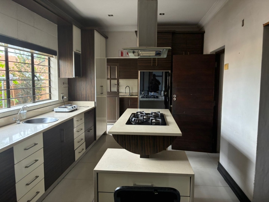10 Bedroom Property for Sale in Parkside KwaZulu-Natal
