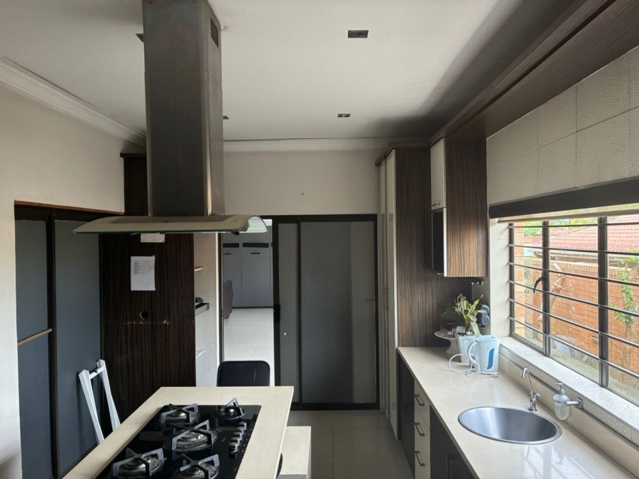 10 Bedroom Property for Sale in Parkside KwaZulu-Natal