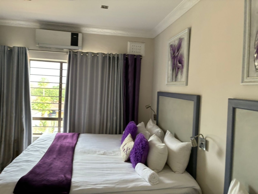 10 Bedroom Property for Sale in Parkside KwaZulu-Natal