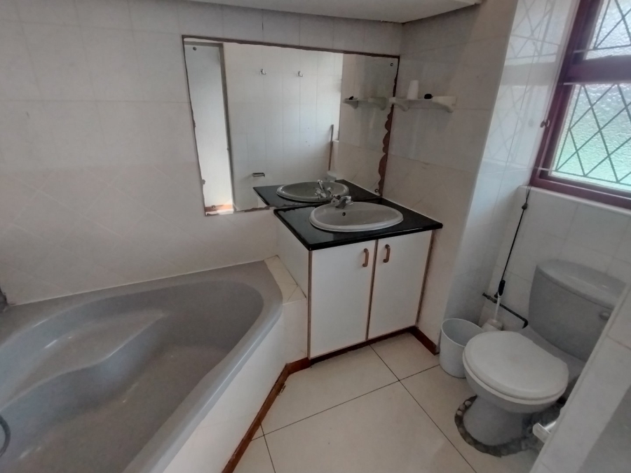2 Bedroom Property for Sale in Margate Beach KwaZulu-Natal