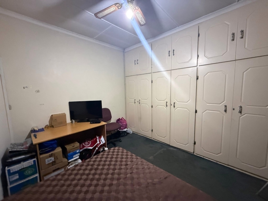  Bedroom Property for Sale in Newholme KwaZulu-Natal