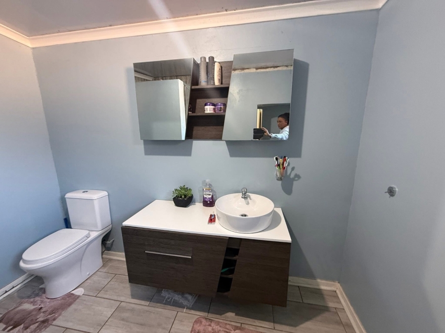  Bedroom Property for Sale in Newholme KwaZulu-Natal