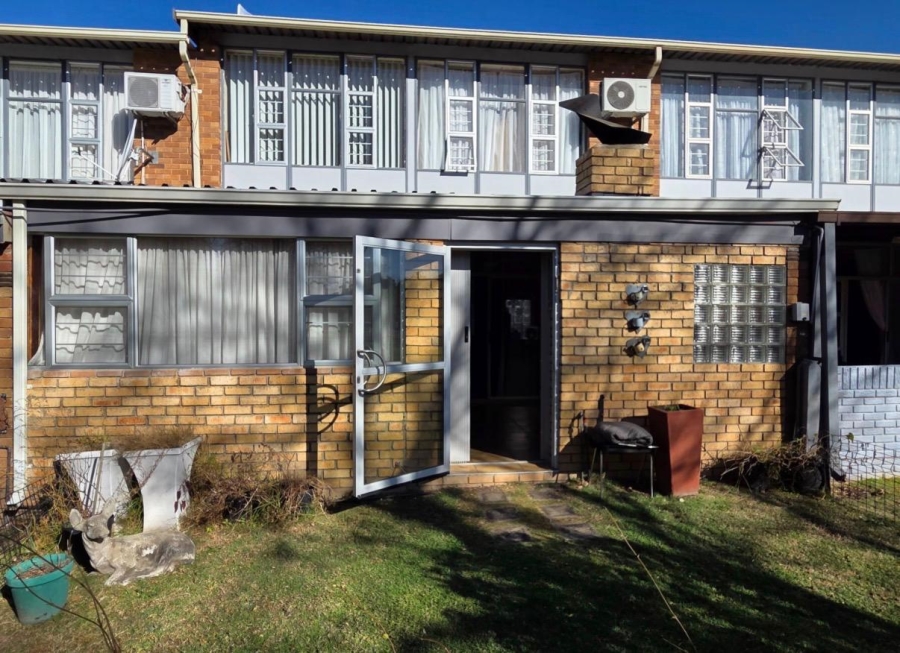 3 Bedroom Property for Sale in Huttenheights KwaZulu-Natal