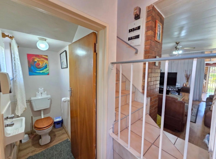 3 Bedroom Property for Sale in Huttenheights KwaZulu-Natal