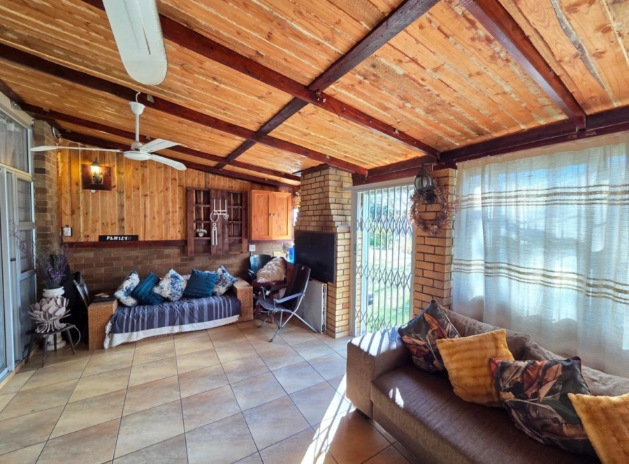 3 Bedroom Property for Sale in Huttenheights KwaZulu-Natal