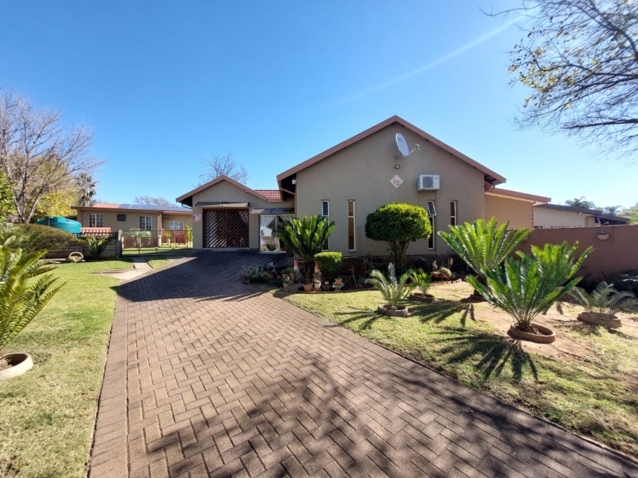 3 Bedroom Property for Sale in Pioneer Park KwaZulu-Natal