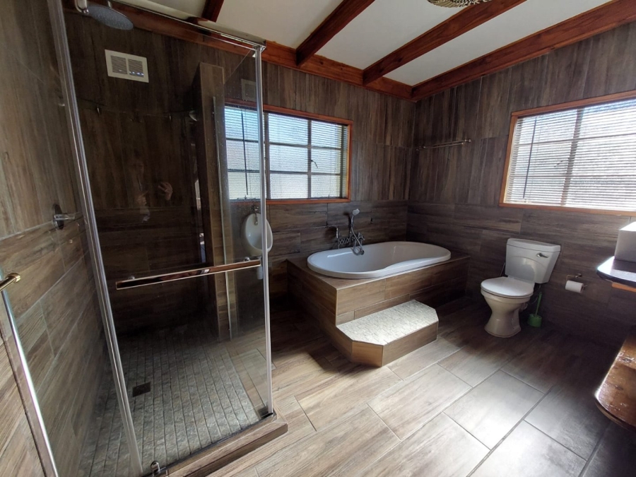 3 Bedroom Property for Sale in Pioneer Park KwaZulu-Natal
