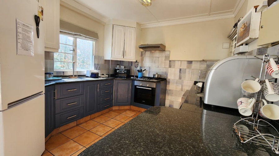 6 Bedroom Property for Sale in Southport KwaZulu-Natal