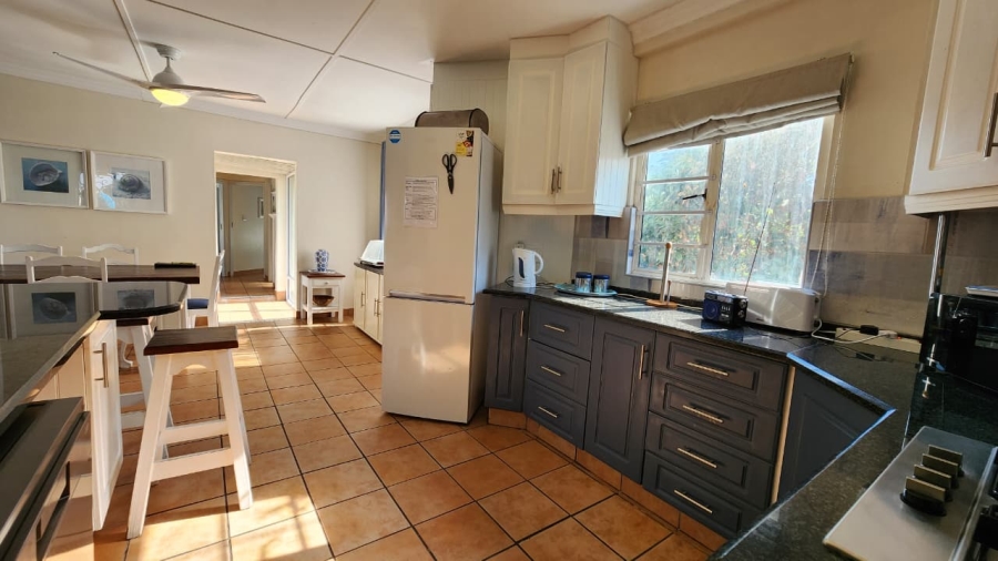 6 Bedroom Property for Sale in Southport KwaZulu-Natal