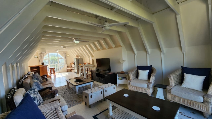 6 Bedroom Property for Sale in Southport KwaZulu-Natal