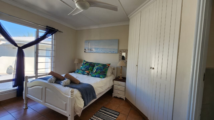 6 Bedroom Property for Sale in Southport KwaZulu-Natal