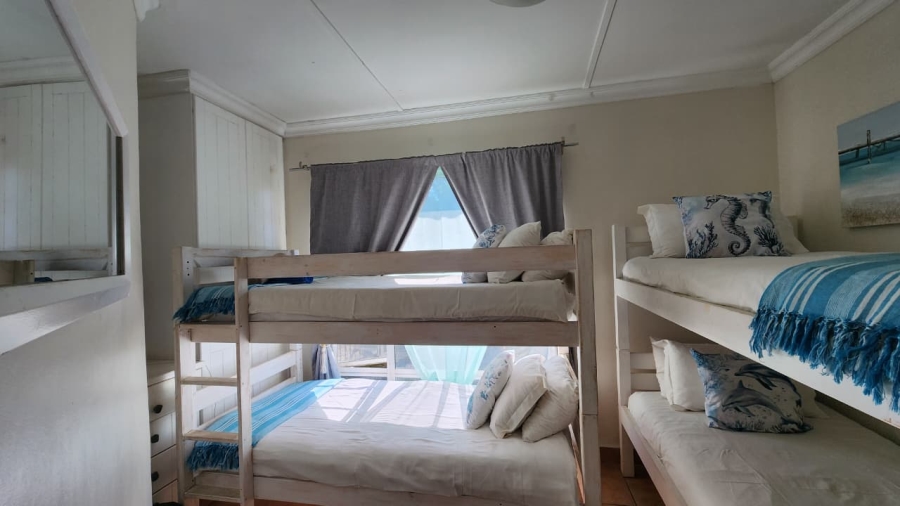 6 Bedroom Property for Sale in Southport KwaZulu-Natal