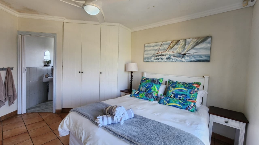 6 Bedroom Property for Sale in Southport KwaZulu-Natal